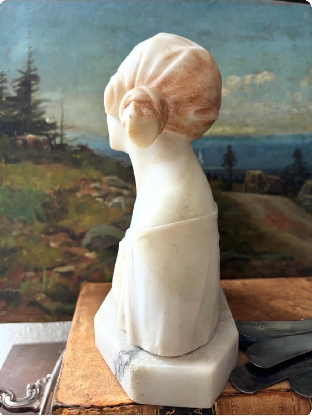 White Marble Bust Sculpture - Classic Home Art Accent - Picture 5 of 8